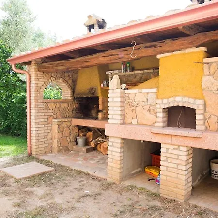 Ferienhaus Su Sinnipiri, 300m From The Sea *